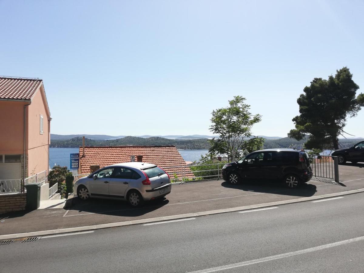 Appartement Apartman Hana à Šibenik Extérieur photo