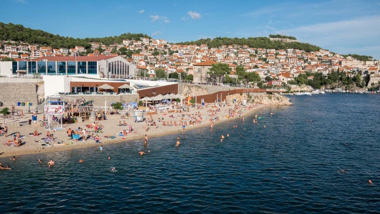 Appartement Apartman Hana à Šibenik Extérieur photo