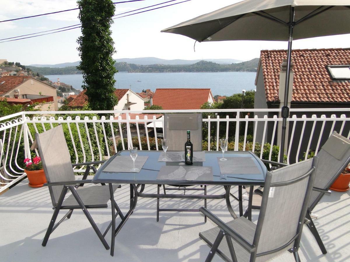 Appartement Apartman Hana à Šibenik Extérieur photo